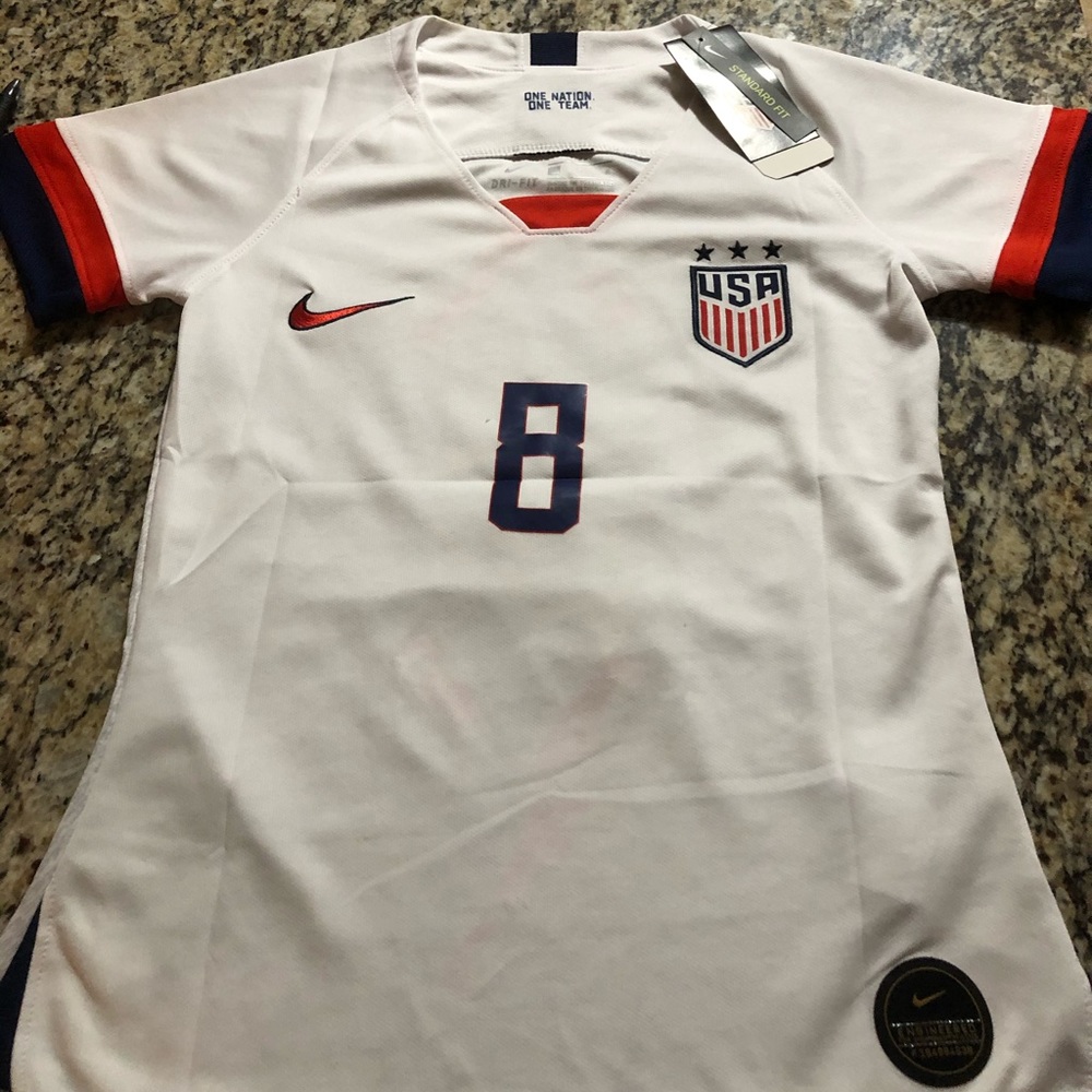 Ertz #8 soccer jersey US Women’s National Team